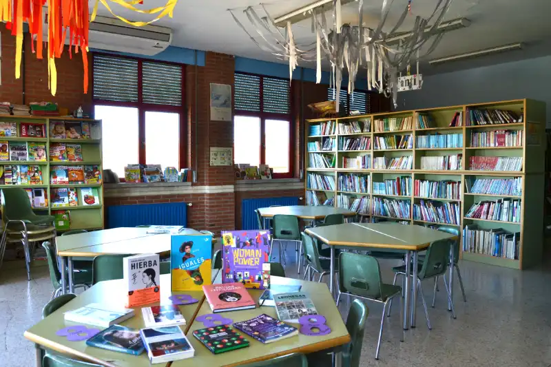 Junta Vecinal Trabajo del Cerezedo - biblioteca del ayuntamiento